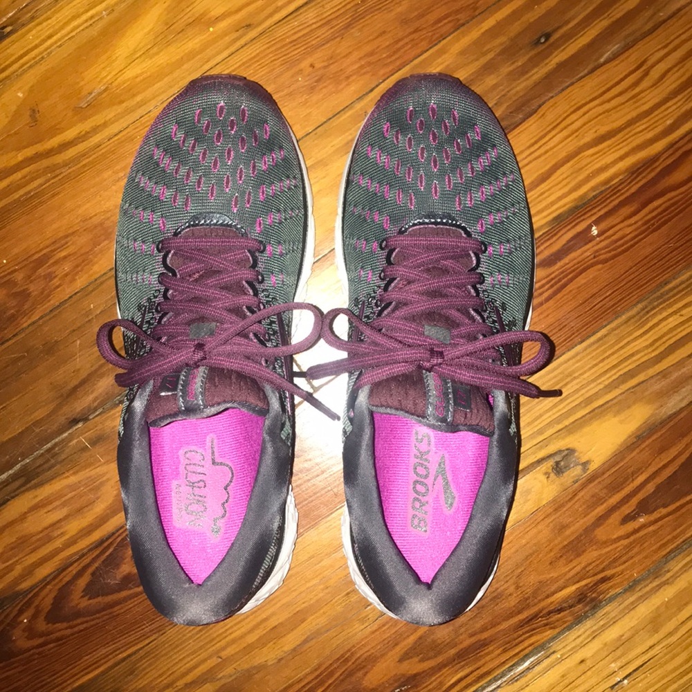 Brooks Glycerin 17 Women’s Running Shoe. Like new